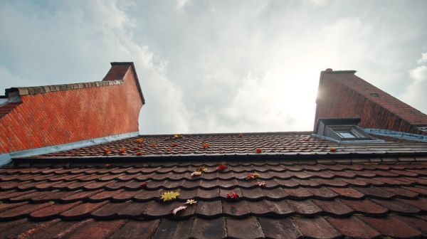 Couvreur à Calais : Découvrez des solutions de toiture durables