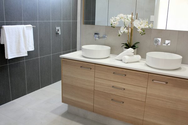 Meuble sous vasque : choisir le bon matériau de fabrication